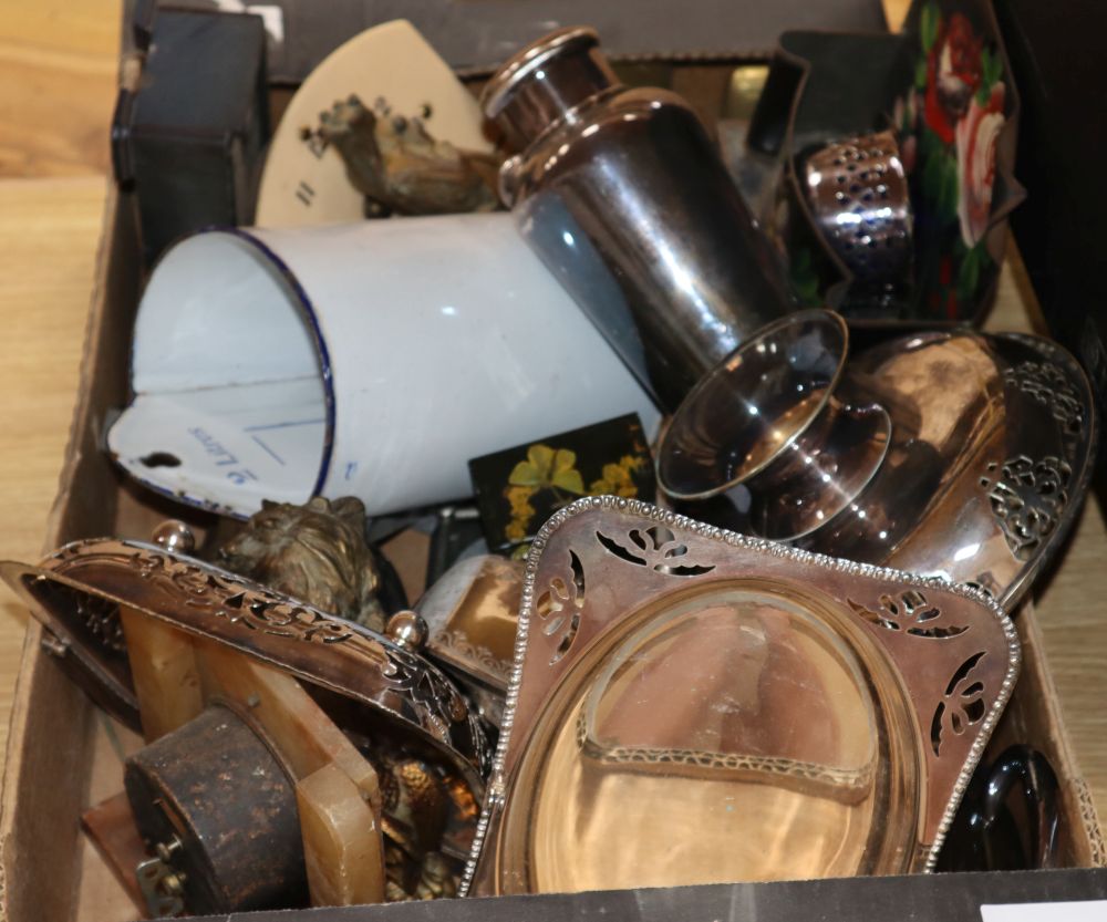 A group of metalware etc